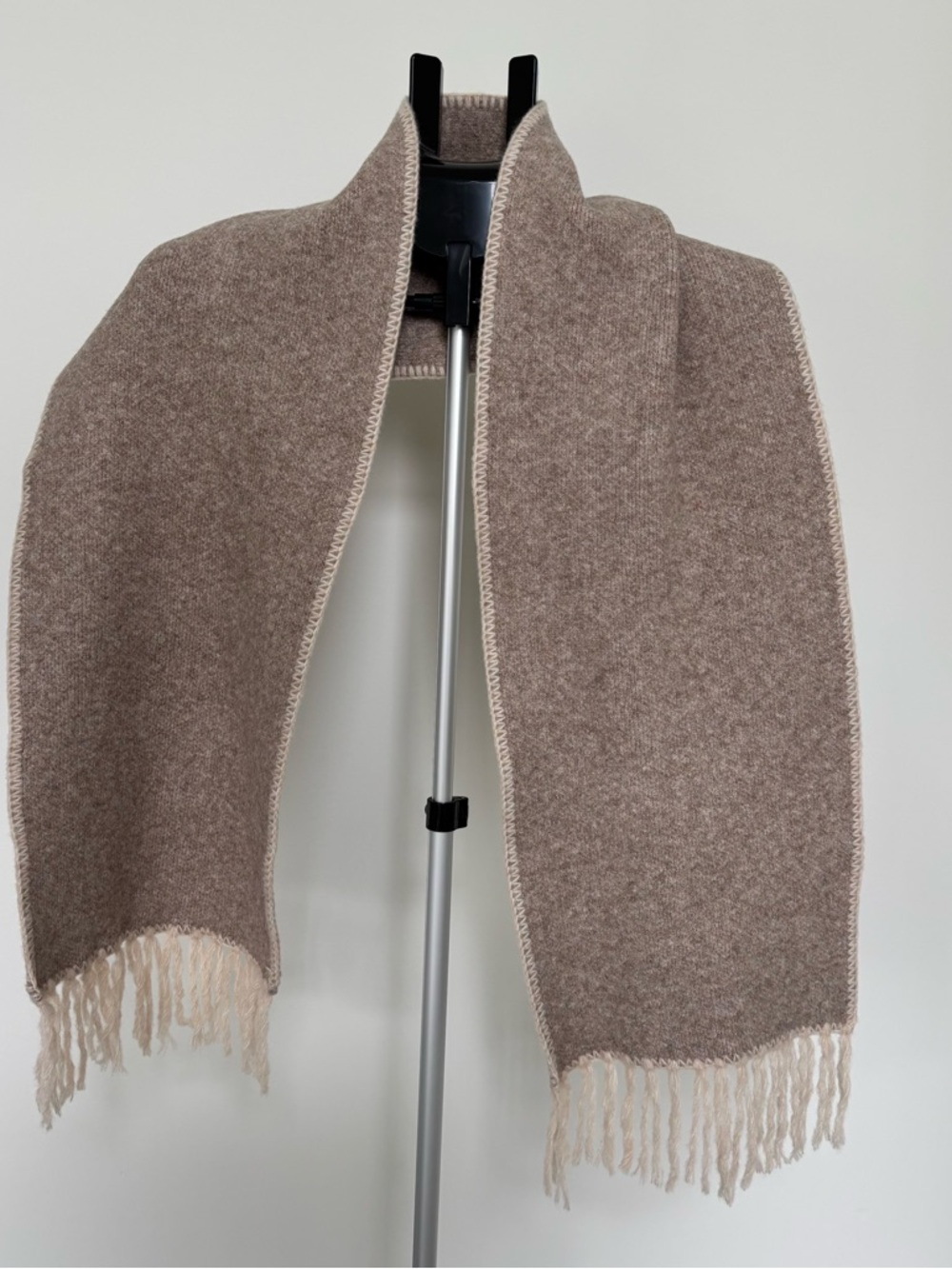 NWOT Neutral Beige Fringe Scarf Cardigan - Picture 5 of 7